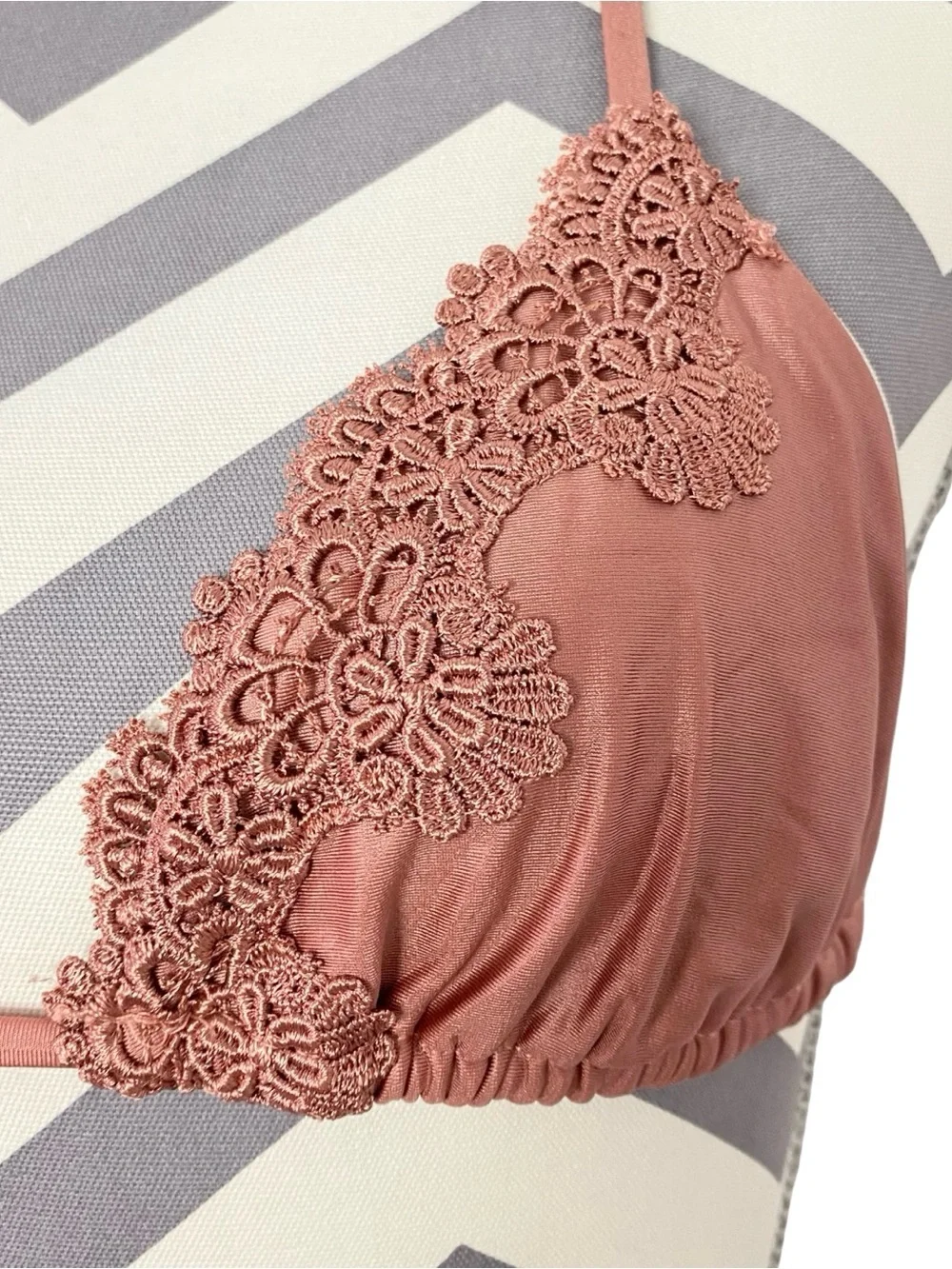 Blue Life Swim Bikini Top Women Size Small Lace Trim Triangle Tie Peach Rose Tan